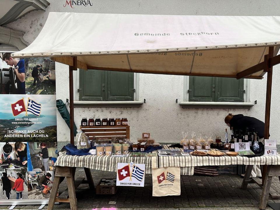 Swiss for Greece - Marktstand in Steckborn