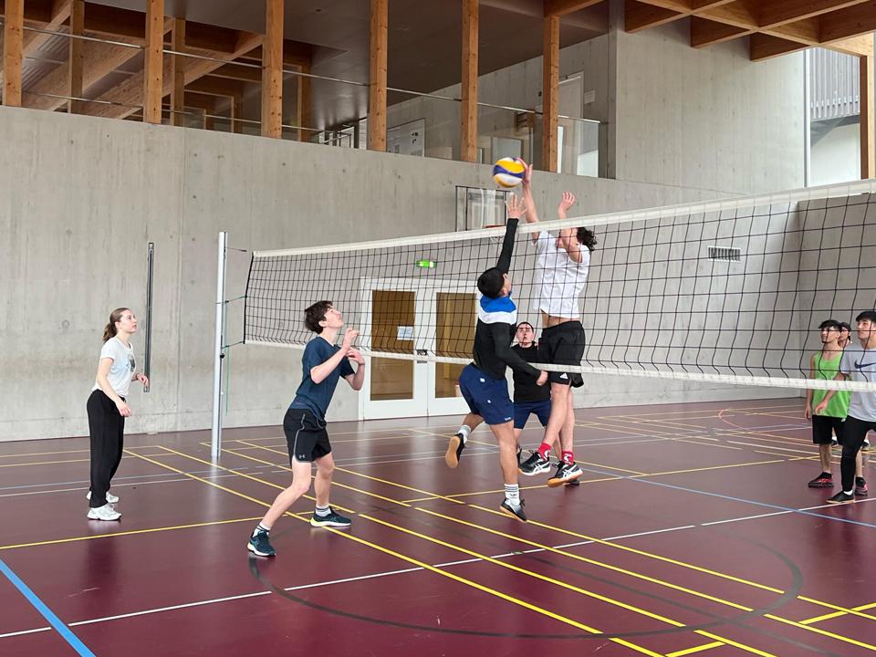 Volleyball spielen