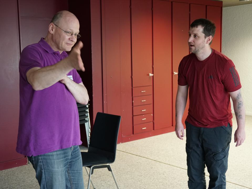 spielend auftreten 2