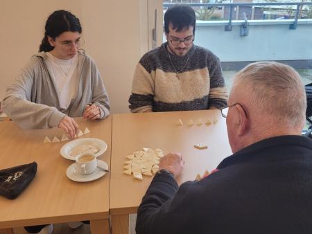 Spielen im Alterszentrum