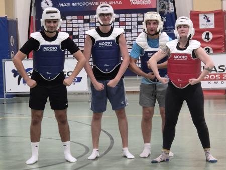 Ein paar durften beim Takewando-Training mitmachen